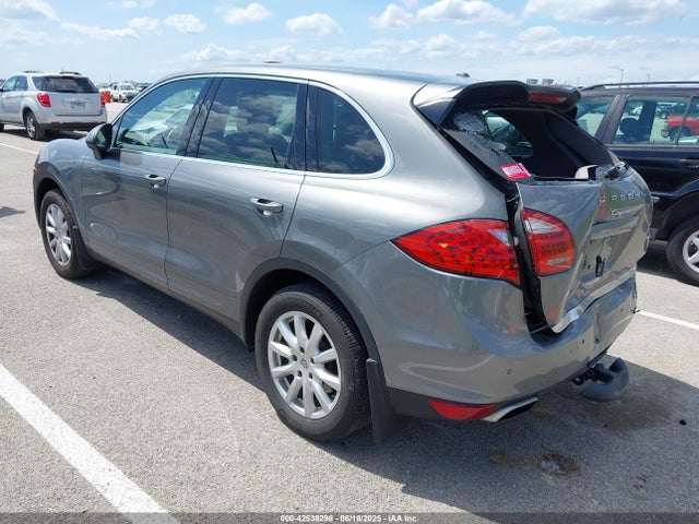 2014 PORSCHE CAYENNE WP1AA2A2XELA91523 Photo 2