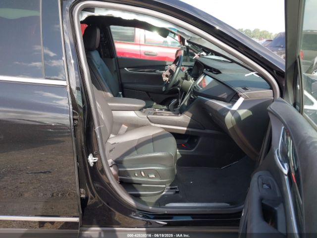 2025 CADILLAC XT5 1GYKNCRS8SZ110724 Photo 4