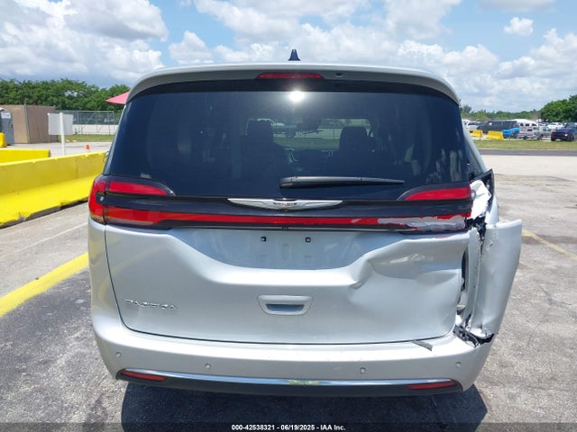 Продажа на аукционе авто 2024 Chrysler Pacifica Touring L, vin: 2C4RC1BG4RR125729, номер лота: 42538321
