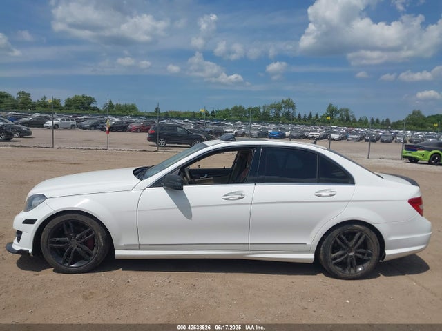 WDDGF4HB5EA947035 Mercedes-Benz 2014