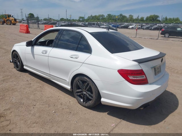 WDDGF4HB5EA947035 Mercedes-Benz 2014