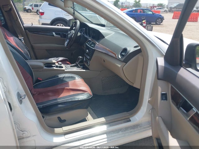WDDGF4HB5EA947035 Mercedes-Benz 2014