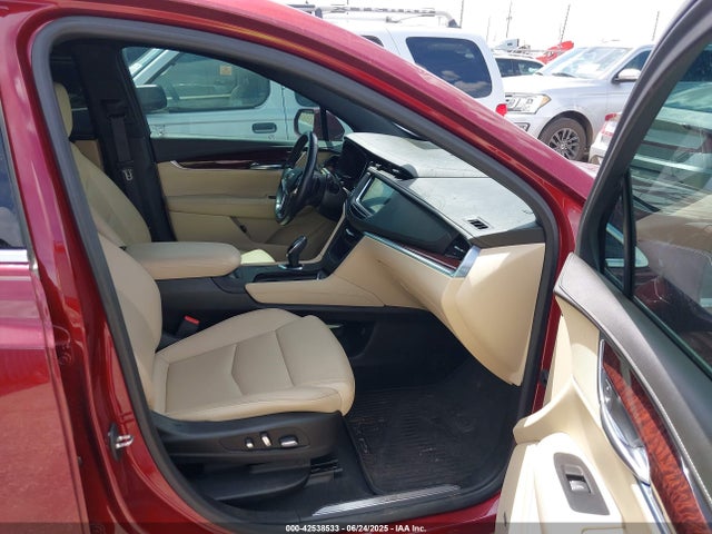 2018 CADILLAC XT5 1GYKNCRS3JZ240229 Photo 4