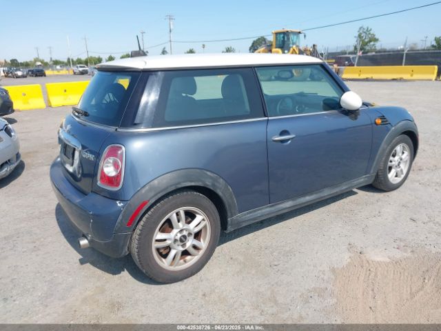 2011 MINI COOPER WMWSU3C52BT091518 Photo 3