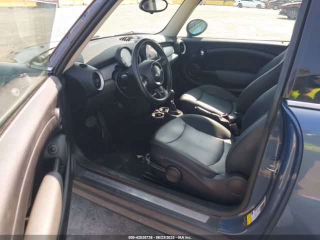 2011 MINI COOPER WMWSU3C52BT091518 Photo 4