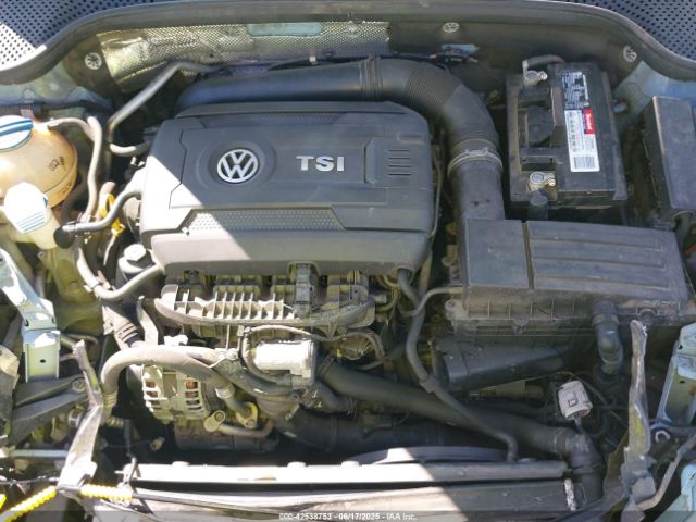 3VWF17AT6FM639589 Volkswagen 2015