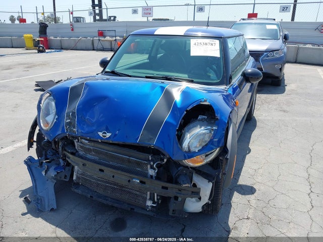 2012 MINI COOPER HARDTOP WMWSU3C55CT263283 Photo 5