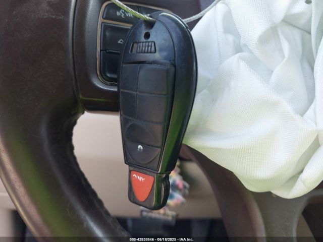 2013 RAM 1500 1C6RR7GT1DS576638 Photo 10