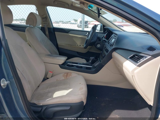 5NPE24AF4HH530593 Hyundai 2017