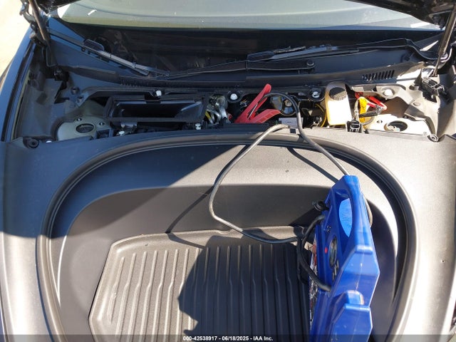 2025 TESLA MODEL 3 5YJ3E1EB0SF892253 Photo 9