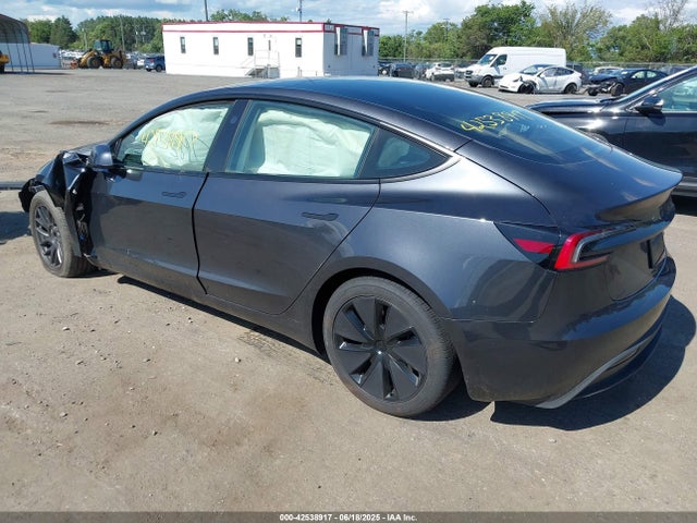 2025 TESLA MODEL 3 5YJ3E1EB0SF892253 Photo 2
