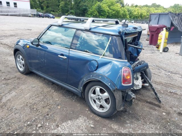 2009 MINI COOPER WMWMF33509TU74290 Photo 2