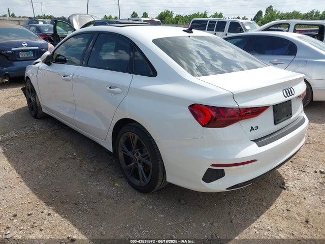 2024 AUDI A3 WAUAUDGY7RA074127 Photo 2