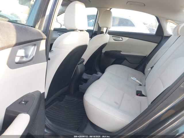 3KPF24AD1PE550371 KIA mpi nu