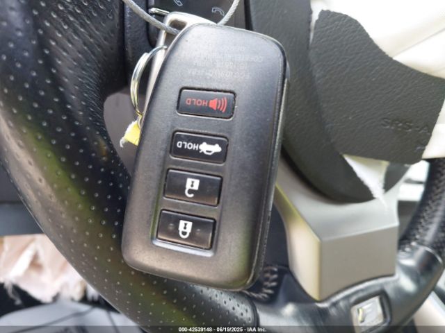 2017 LEXUS IS 200T JTHBA1D2XH5048805 Photo 10