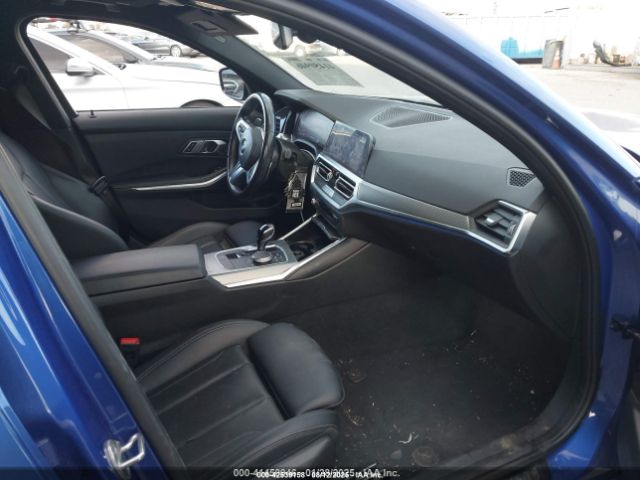 2022 BMW 330I 3MW5R1J06N8C22729 Photo 4
