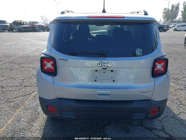 ZACNJABB5LPL05996 Jeep Renegade