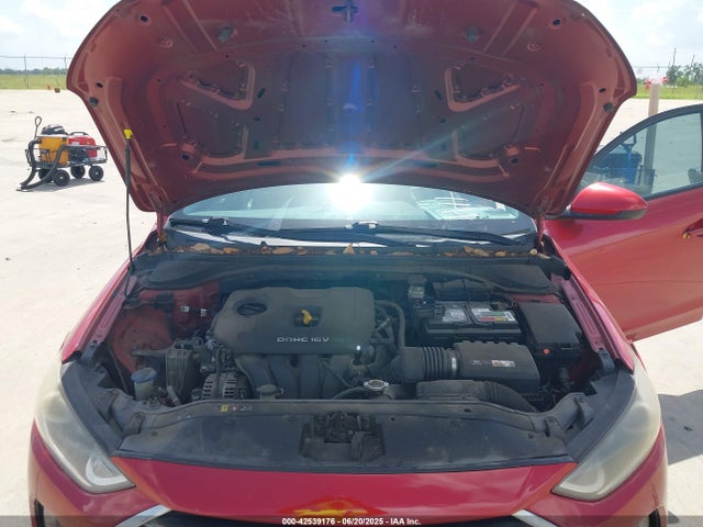 5NPD84LF8HH043887 Hyundai 2017