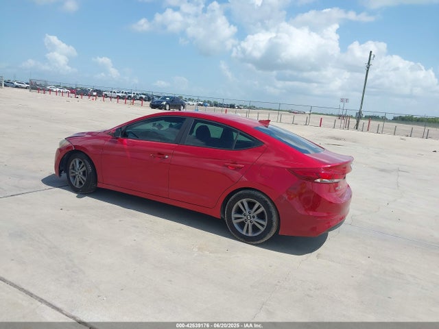 5NPD84LF8HH043887 Hyundai 2017