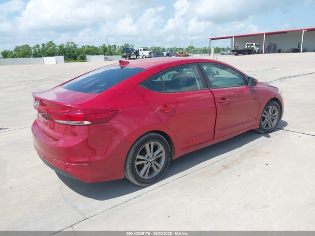 5NPD84LF8HH043887 Hyundai 2017