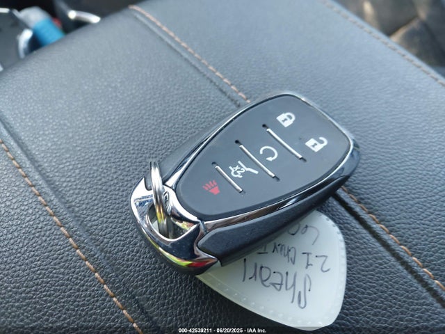 1GNERHKW7MJ240715 Chevrolet lfy