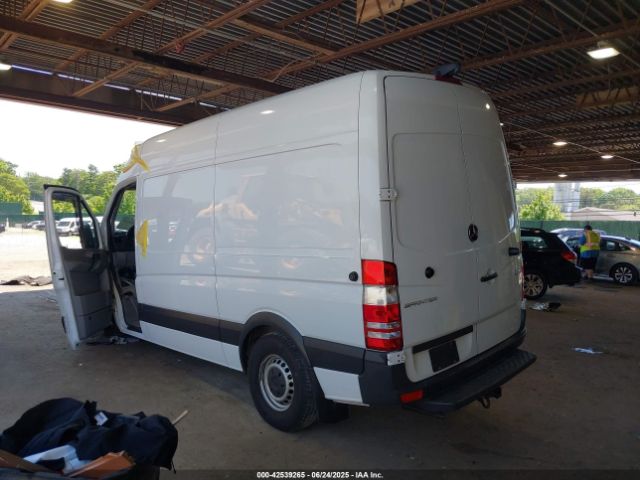 2018 MERCEDES-BENZ SPRINTER 2500 WD3PE7CD6JP591316 Photo 2
