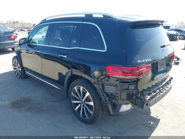 W1N4M4GB9PW273782 Mercedes-Benz m260