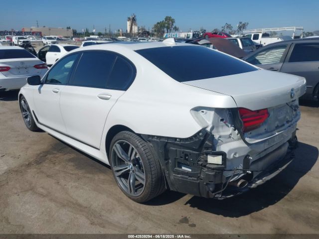 2019 BMW 740I WBA7E2C53KB454816 Photo 2