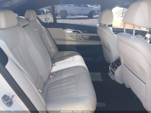 2019 BMW 740I WBA7E2C53KB454816 Photo 7