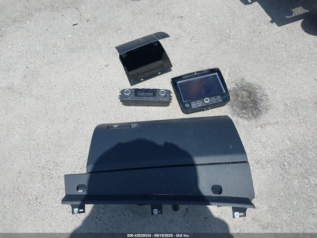 Volkswagen 2014 2014 WVGEP9BP0ED001256 Image 12