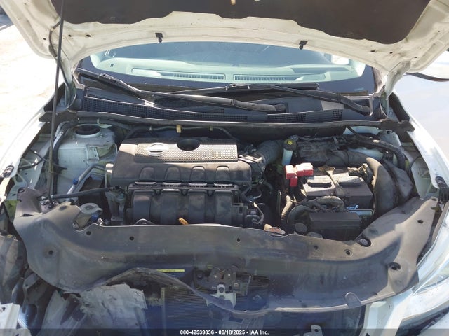 Nissan 2014 2014 3N1AB7AP7EY341530 Image 10