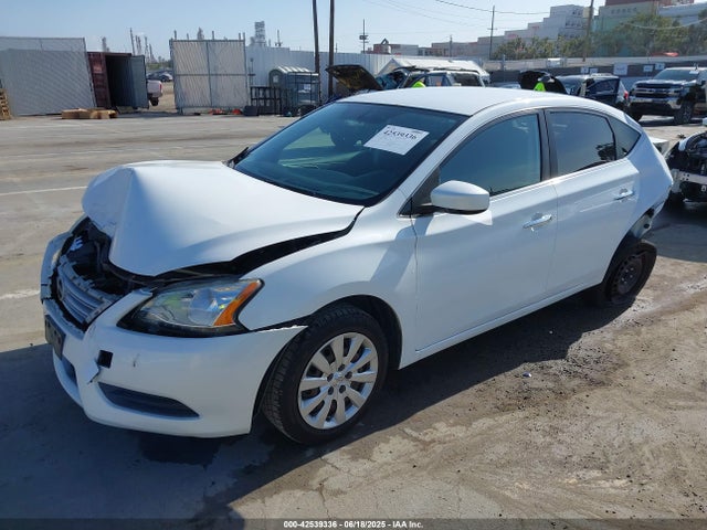 Nissan 2014 2014 3N1AB7AP7EY341530 Image 2