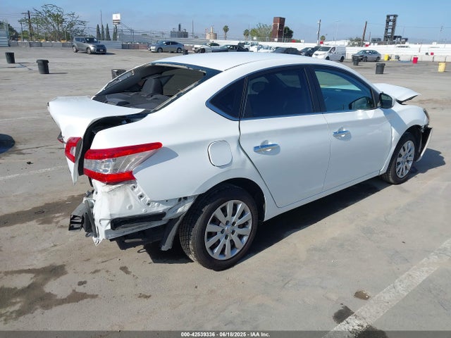 Nissan 2014 2014 3N1AB7AP7EY341530 Image 4