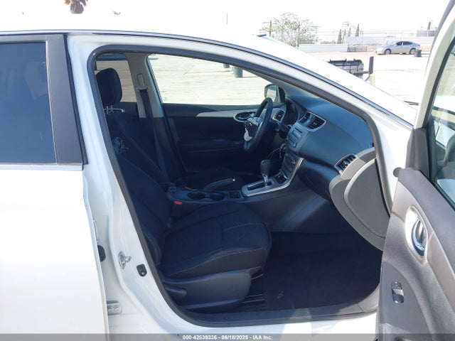 Nissan 2014 2014 3N1AB7AP7EY341530 Image 5