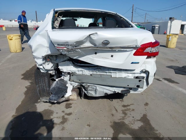 Nissan 2014 2014 3N1AB7AP7EY341530 Image 6