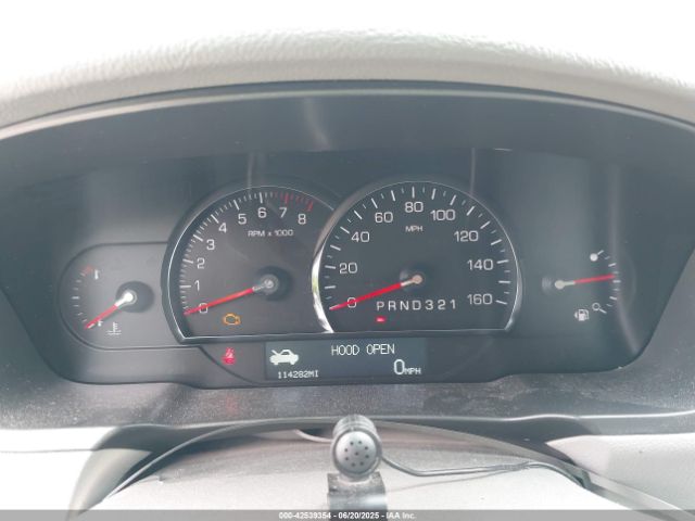 2011 CADILLAC DTS 1G6KD5E62BU123479 Photo 6