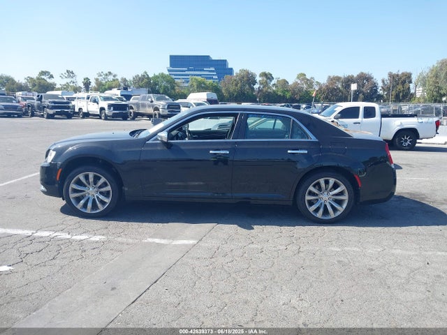 Chrysler 2019 2019 2C3CCAEG4KH690581 Image 15