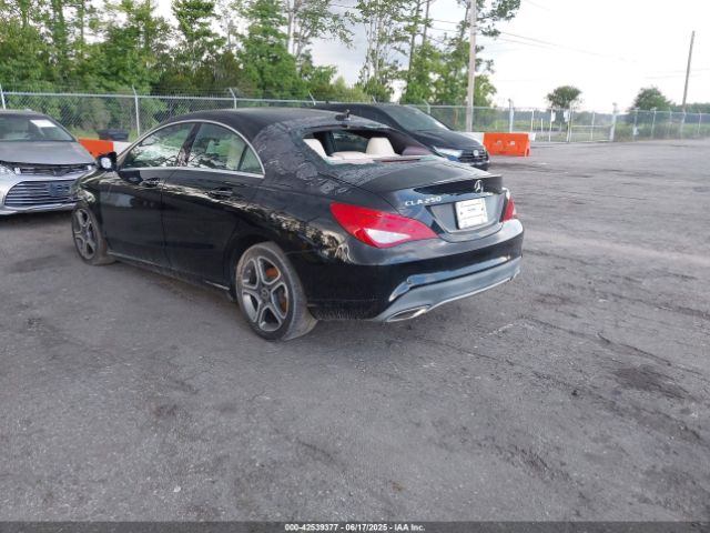 2018 MERCEDES-BENZ CLA 250 WDDSJ4GB0JN689861 Photo 2
