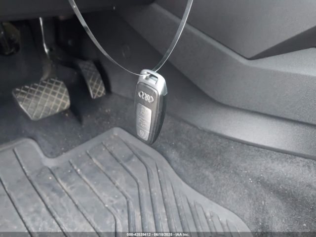 2022 AUDI A3 WAUAUDGY2NA105620 Photo 10