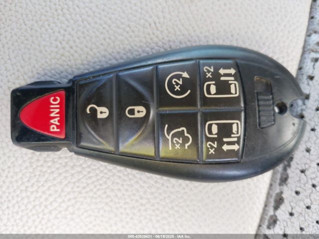 2010 CHRYSLER TOWN & COUNTRY 2A4RR8D14AR330658 Photo 10