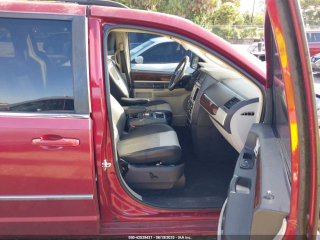 2010 CHRYSLER TOWN & COUNTRY 2A4RR8D14AR330658 Photo 4