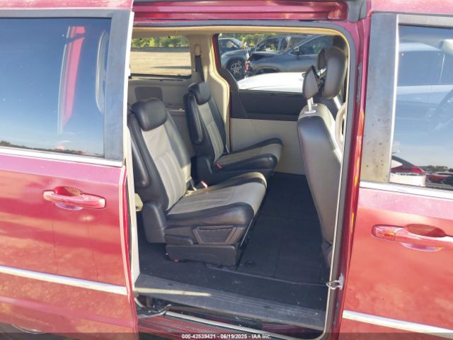 2010 CHRYSLER TOWN & COUNTRY 2A4RR8D14AR330658 Photo 7