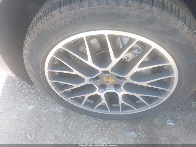 Porsche Macan 2018 WP1AB2A50JLB31206 Image 12