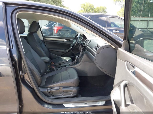 1VWDT7A35HC025803 Volkswagen 1.8 tsi