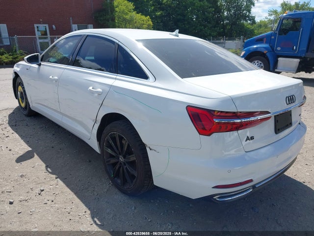 2019 AUDI A6 WAUD8AF25KN129671 Photo 2