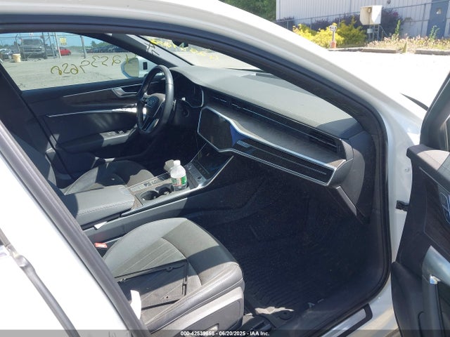 2019 AUDI A6 WAUD8AF25KN129671 Photo 4