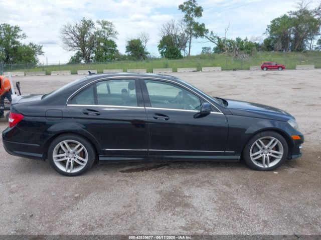 WDDGF8AB9ER310961 Mercedes-Benz 2014