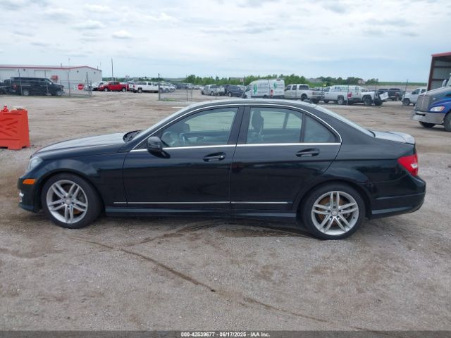 WDDGF8AB9ER310961 Mercedes-Benz 2014