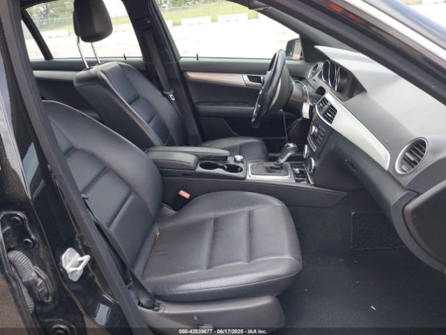 WDDGF8AB9ER310961 Mercedes-Benz 2014