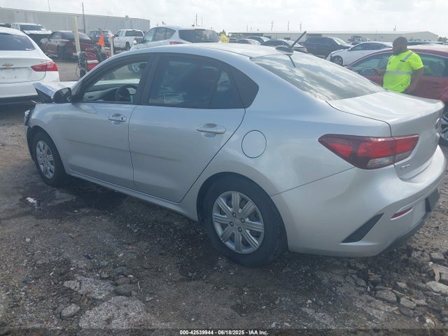 3KPA24AD4ME395756 KIA gamma ii